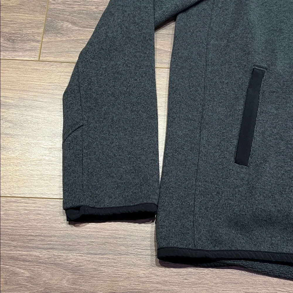 Lululemon It’s Fleecing Cold Pullover Hoodie in Heathered Black/Black Size 10